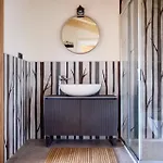 - Treeb Tramontana Apartment