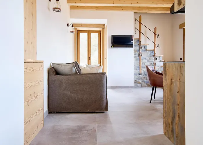 - Treeb Tramontana * Bellagio