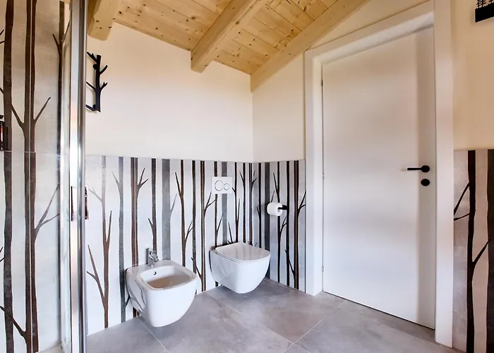 - Treeb Tramontana Bellagio