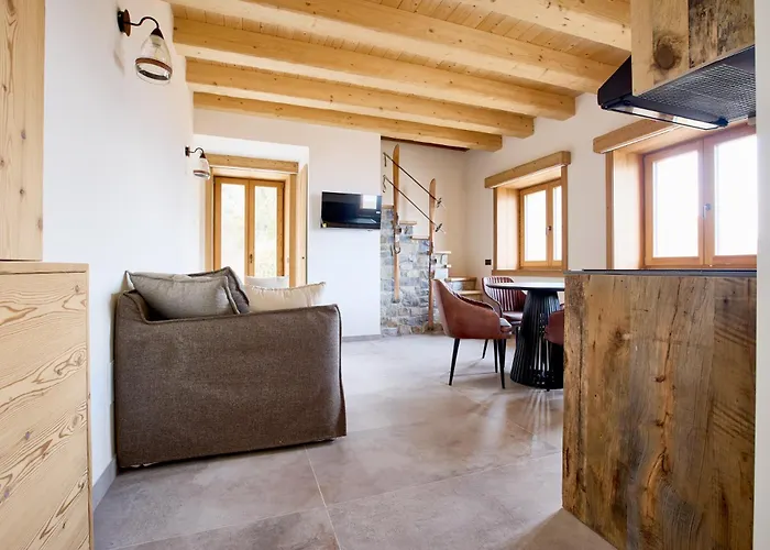 - Treeb Tramontana Bellagio