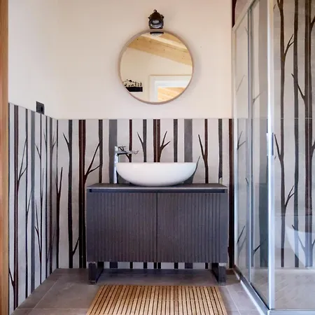 - Treeb Tramontana Apartment